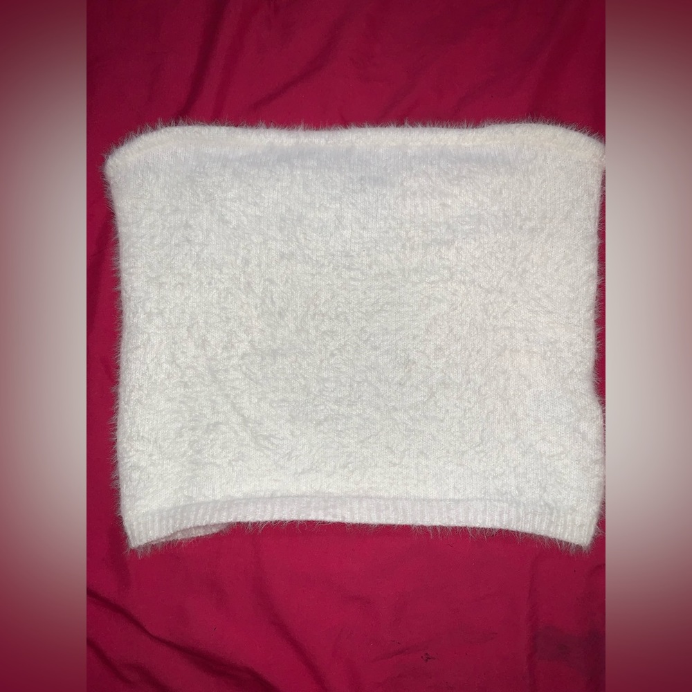 Blu Spero Fuzzy White Crop Top